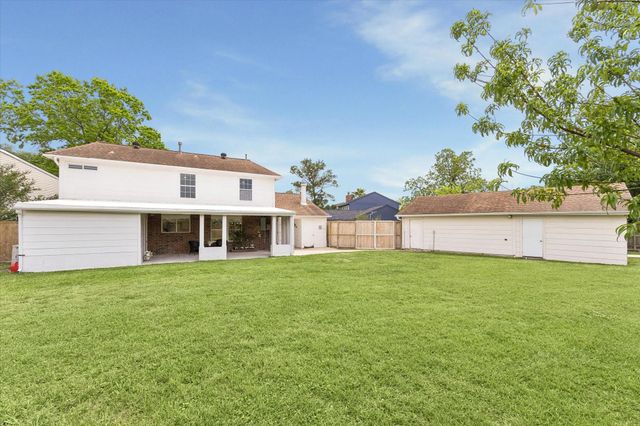 5015 Kleinmeadow Court, Houston, TX 77066