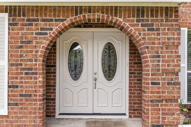 5015 Kleinmeadow Court, Houston, TX 77066