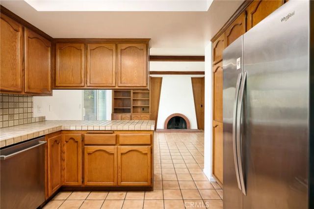 17122 Pleasant Circle, Huntington Beach, CA 92649