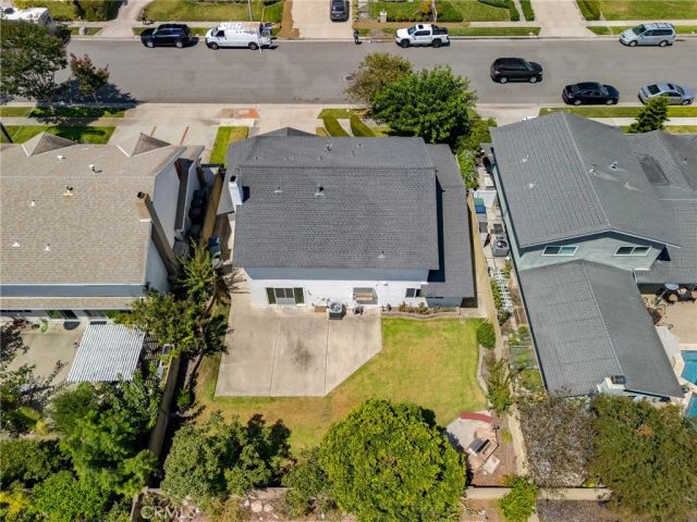 17122 Pleasant Circle, Huntington Beach, CA 92649