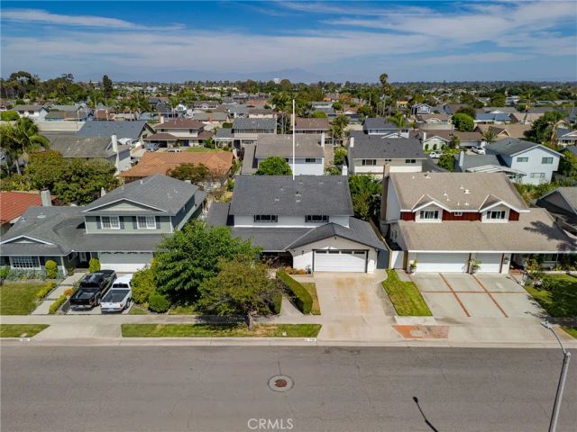 17122 Pleasant Circle, Huntington Beach, CA 92649