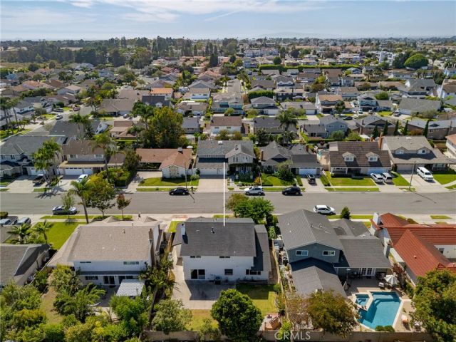 17122 Pleasant Circle, Huntington Beach, CA 92649