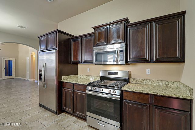 3625 GRAND BAHAMAS Drive, El Paso, TX 79936