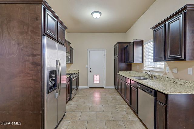 3625 GRAND BAHAMAS Drive, El Paso, TX 79936