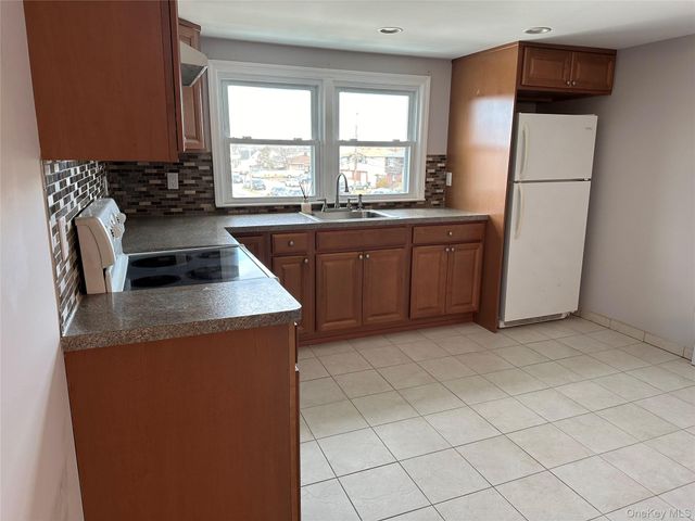 360 West Drive, Copiague, NY 11726