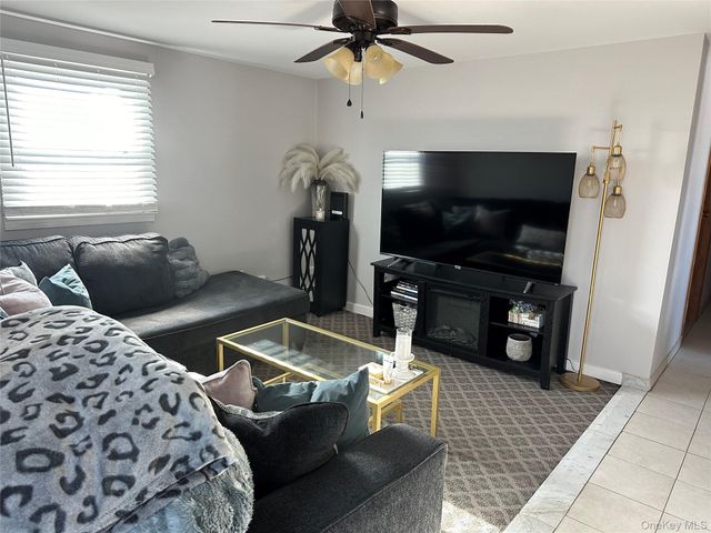360 West Drive, Copiague, NY 11726