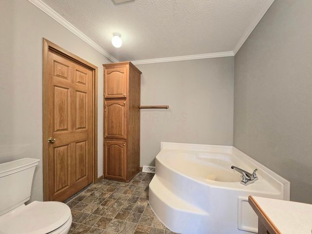 3859 County Road 15, Marengo, OH 43334