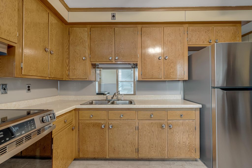 77 Acadia Avenue, Lewiston, ME 04240 — photo 3