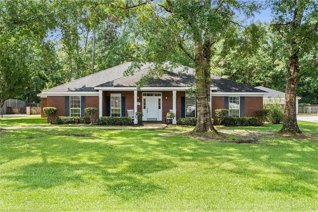 466 Wesley V Street, Satsuma, AL 36572