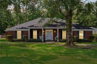 466 Wesley V Street, Satsuma, AL 36572