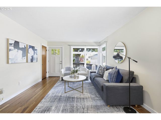 4224 Se 73RD Ave, Portland, OR 97206