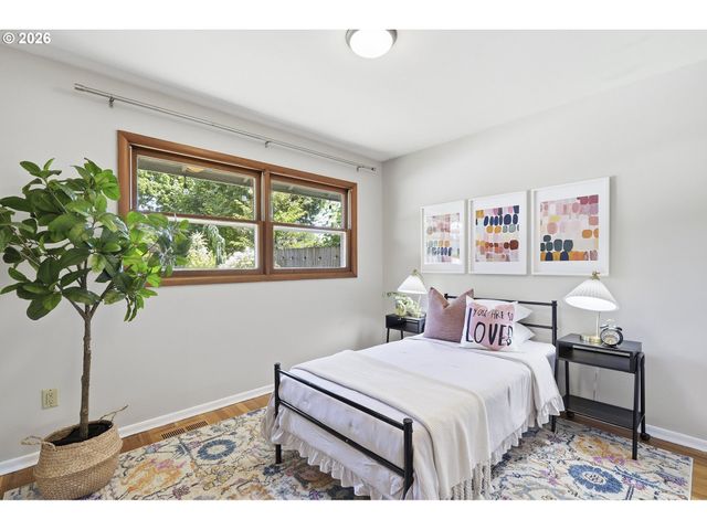 4224 Se 73RD Ave, Portland, OR 97206