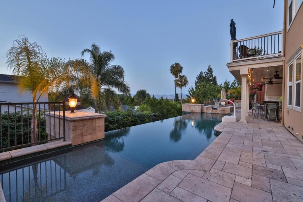 Image 2 of property listing at 100 Heintz Court, Los Gatos, CA 95032