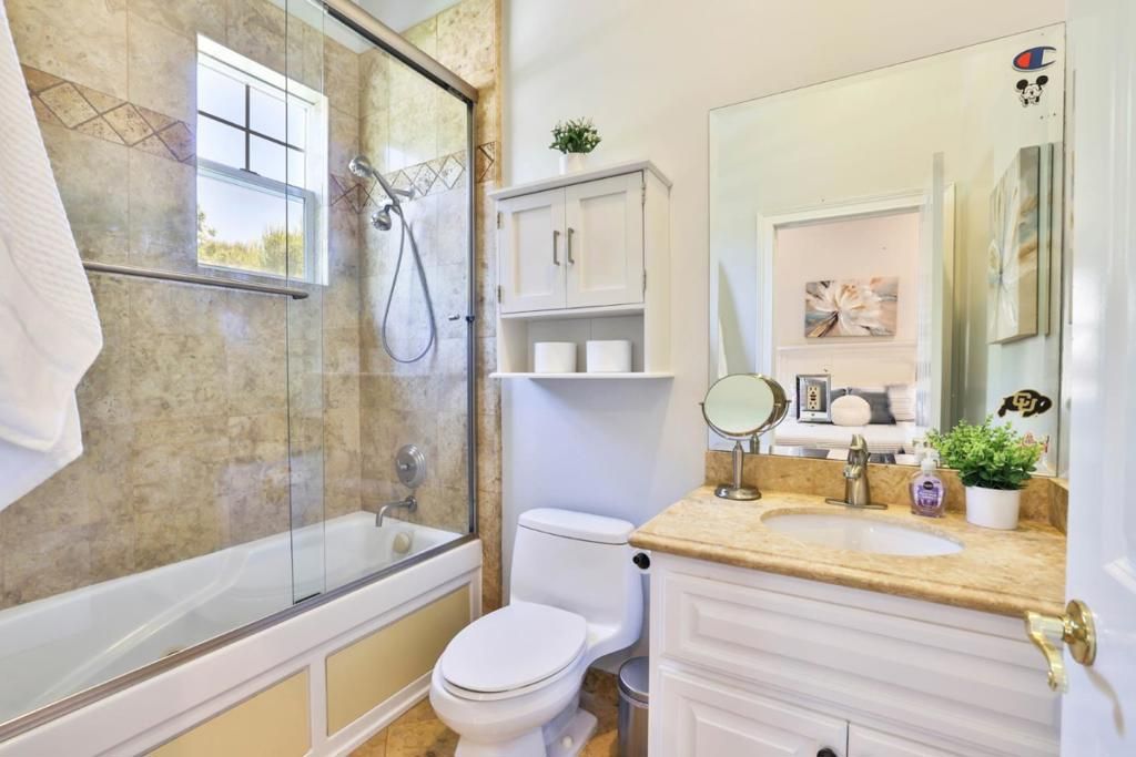 Image 21 of property listing at 100 Heintz Court, Los Gatos, CA 95032
