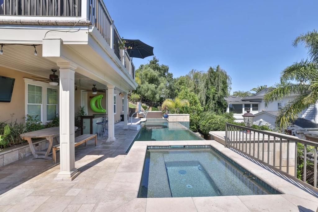 Image 31 of property listing at 100 Heintz Court, Los Gatos, CA 95032