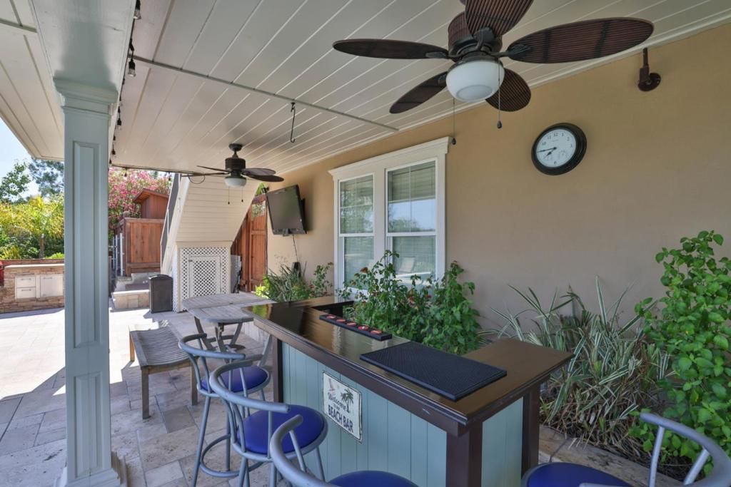Image 33 of property listing at 100 Heintz Court, Los Gatos, CA 95032
