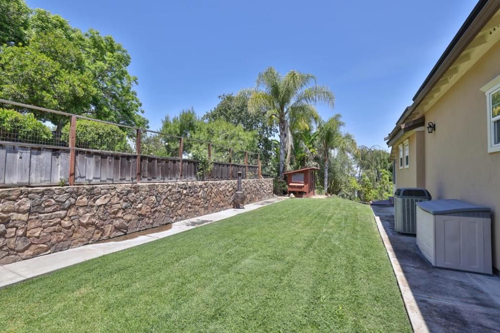 Image 34 of property listing at 100 Heintz Court, Los Gatos, CA 95032