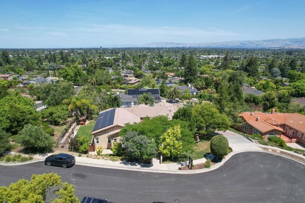Image 44 of property listing at 100 Heintz Court, Los Gatos, CA 95032