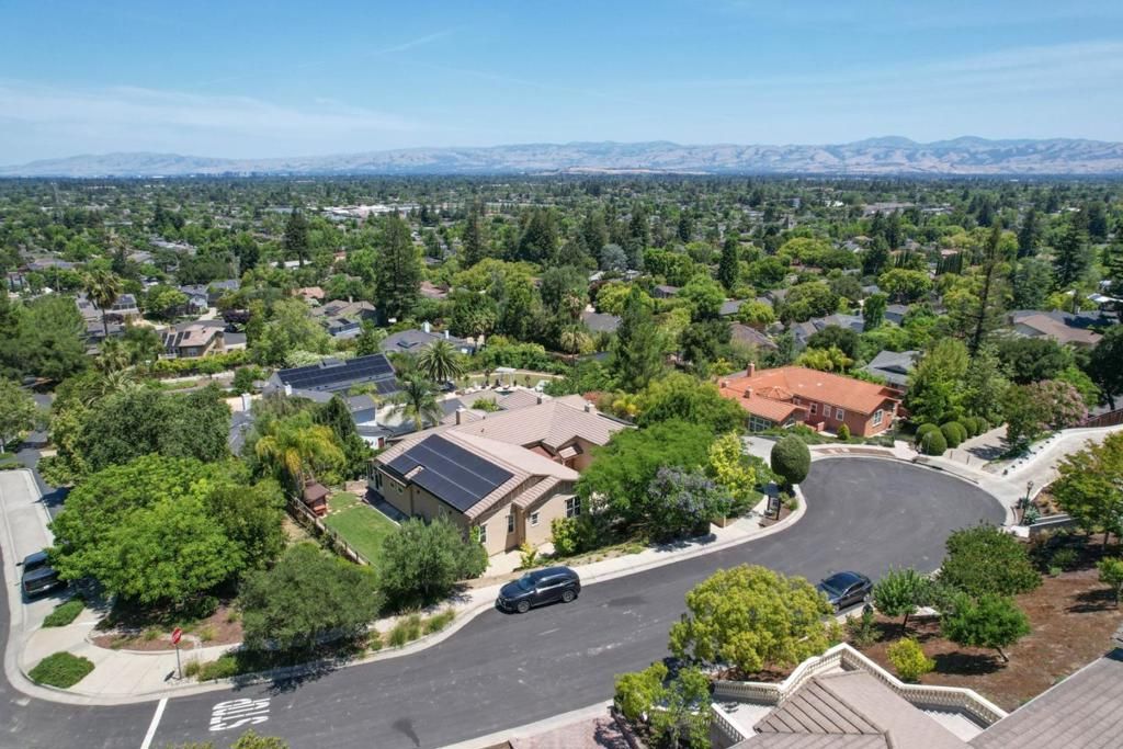 Image 47 of property listing at 100 Heintz Court, Los Gatos, CA 95032