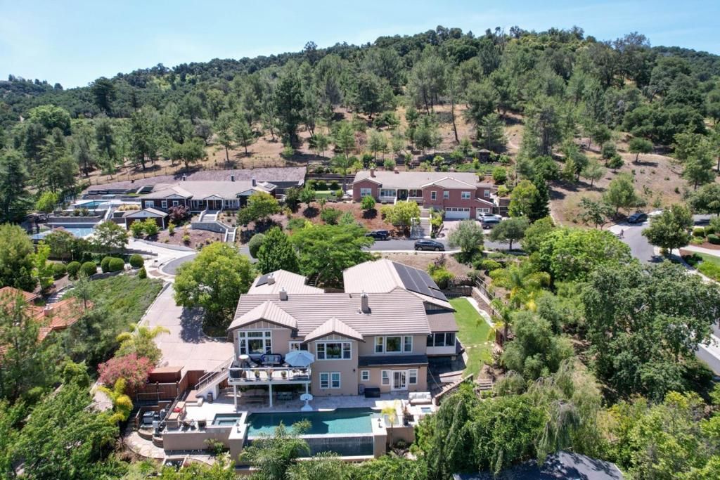 Image 52 of property listing at 100 Heintz Court, Los Gatos, CA 95032