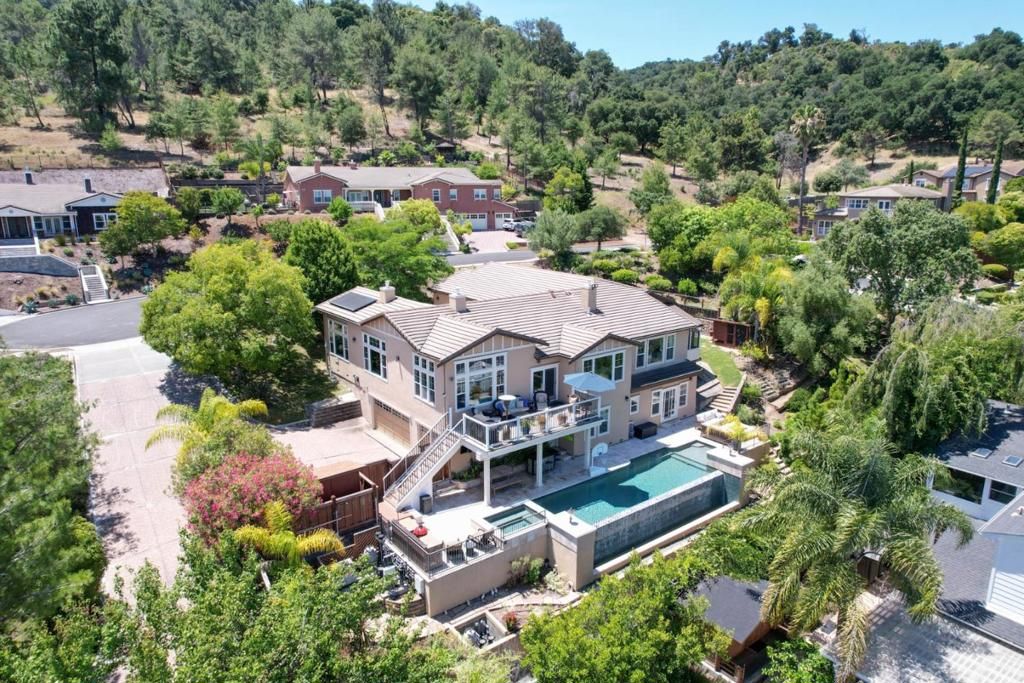 Image 58 of property listing at 100 Heintz Court, Los Gatos, CA 95032