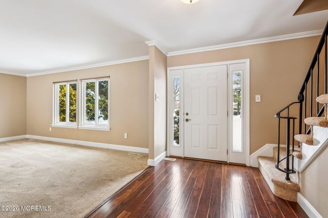 972 Quartz Drive, Toms River, NJ 08753