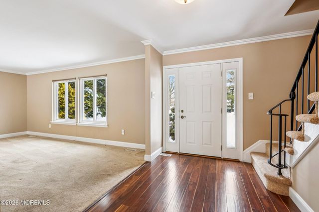 972 Quartz Drive, Toms River, NJ 08753