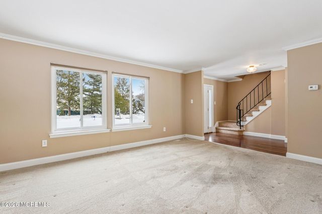 972 Quartz Drive, Toms River, NJ 08753