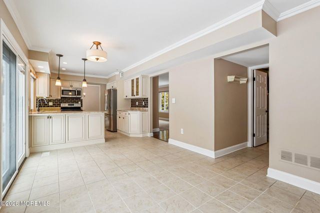 972 Quartz Drive, Toms River, NJ 08753