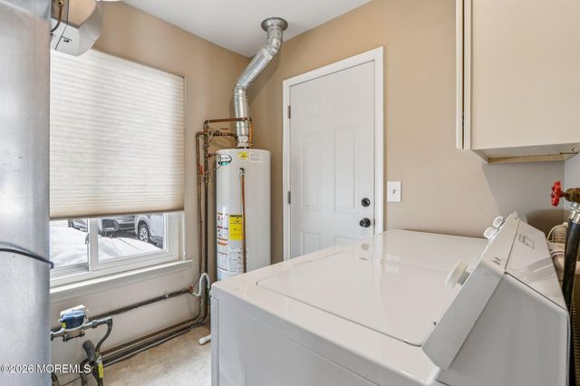 972 Quartz Drive, Toms River, NJ 08753