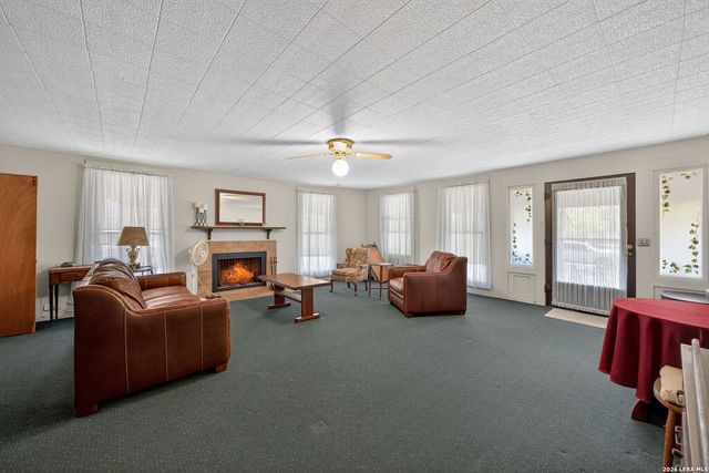 23373 Contour, San Antonio, TX 78264