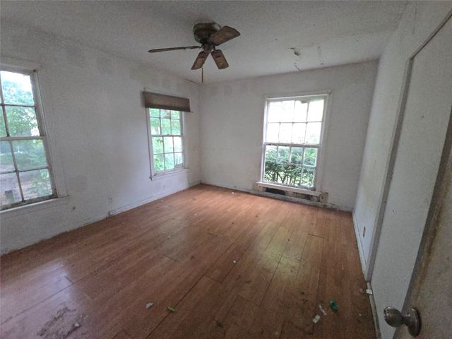 7304 Llano Avenue, Fort Worth, TX 76116