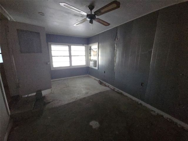 7304 Llano Avenue, Fort Worth, TX 76116