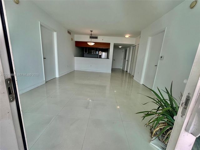 1800 N Bayshore Drive 3710, Miami, FL 33132
