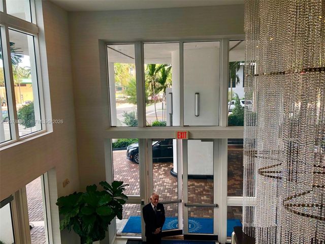 1800 N Bayshore Drive 3710, Miami, FL 33132