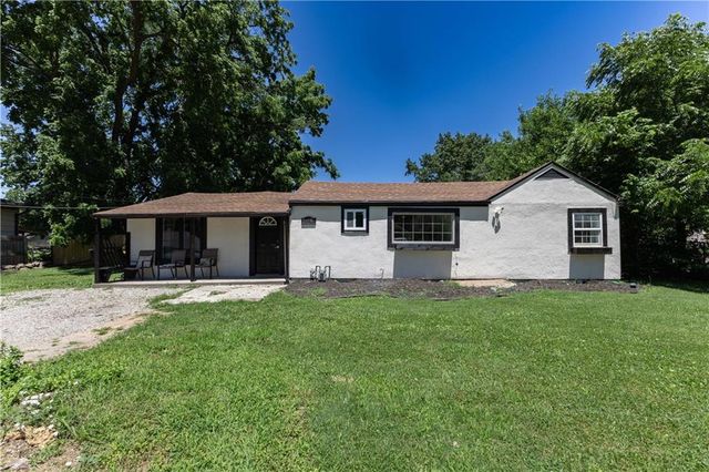 2900 Woodend Avenue, Kansas City, KS 66106