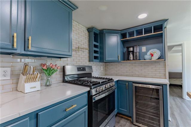 2900 Woodend Avenue, Kansas City, KS 66106