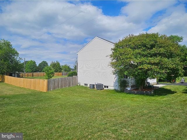 7631 CHANCELLOR RD, Fredericksburg, VA 22407