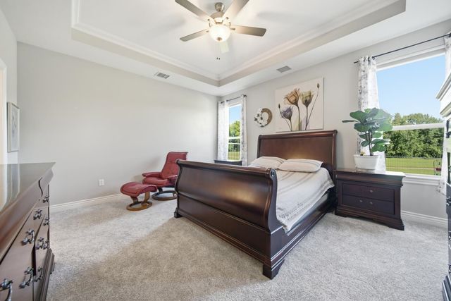 1013 E Waters Edge St, Derby, KS 67037