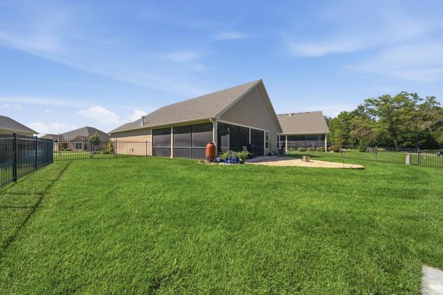 1013 E Waters Edge St, Derby, KS 67037