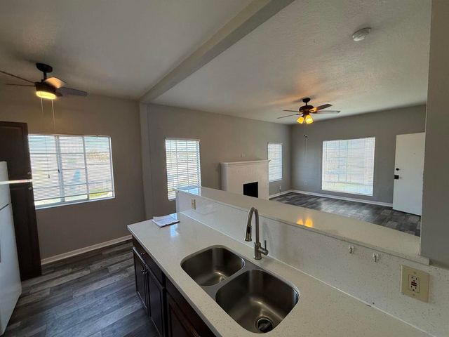 402 Church Ave, Chula Vista, CA 91910