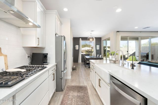 26320 N THORNHILL Drive, Peoria, AZ 85383