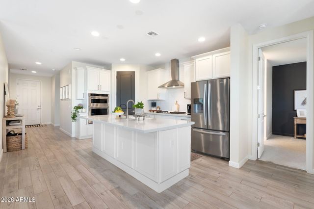 26320 N THORNHILL Drive, Peoria, AZ 85383