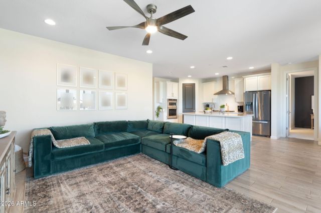 26320 N THORNHILL Drive, Peoria, AZ 85383