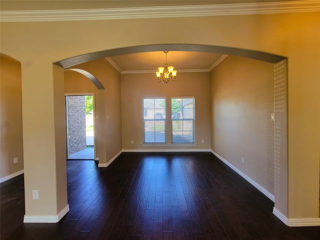 621 Marybeth Drive, Burleson, TX 76028