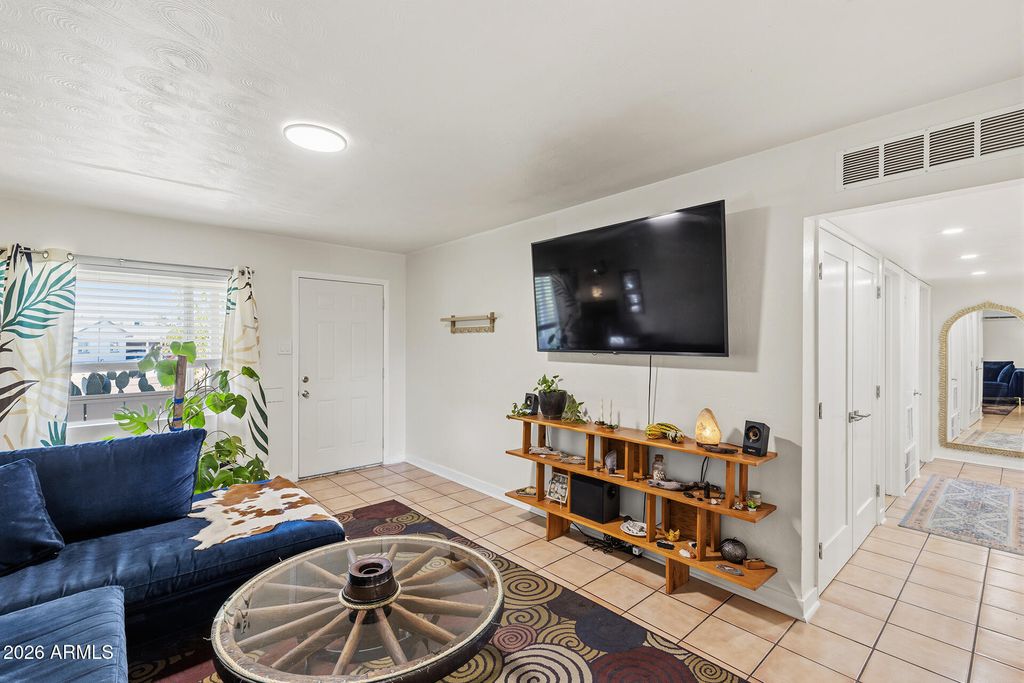 2016 W STELLA Lane, Phoenix, AZ 85015 — photo 4