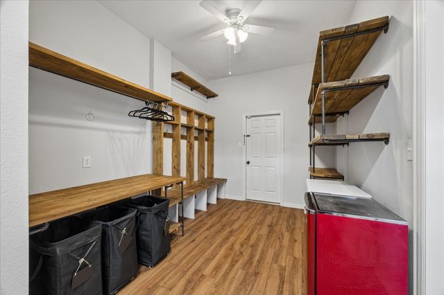 1125 Shady Knoll Lane, League City, TX 77573
