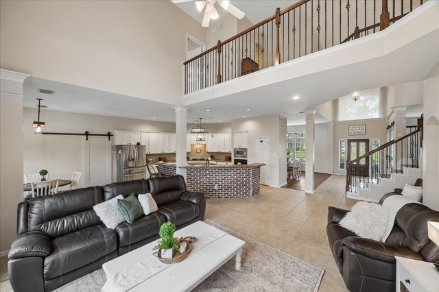 1125 Shady Knoll Lane, League City, TX 77573