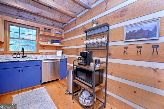 471 Chinkapin Drive, Blue Ridge, GA 30513