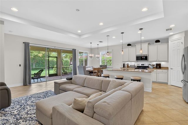 16380 Aberdeen WAY, Naples, FL 34110